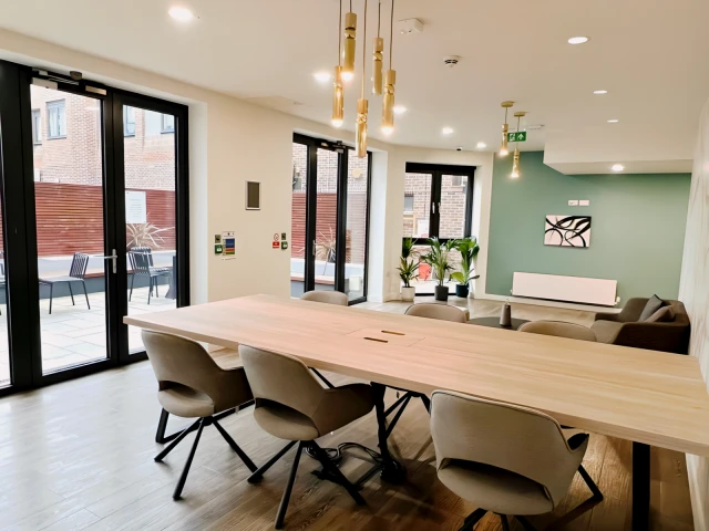 St. Peters Street 25988# 1