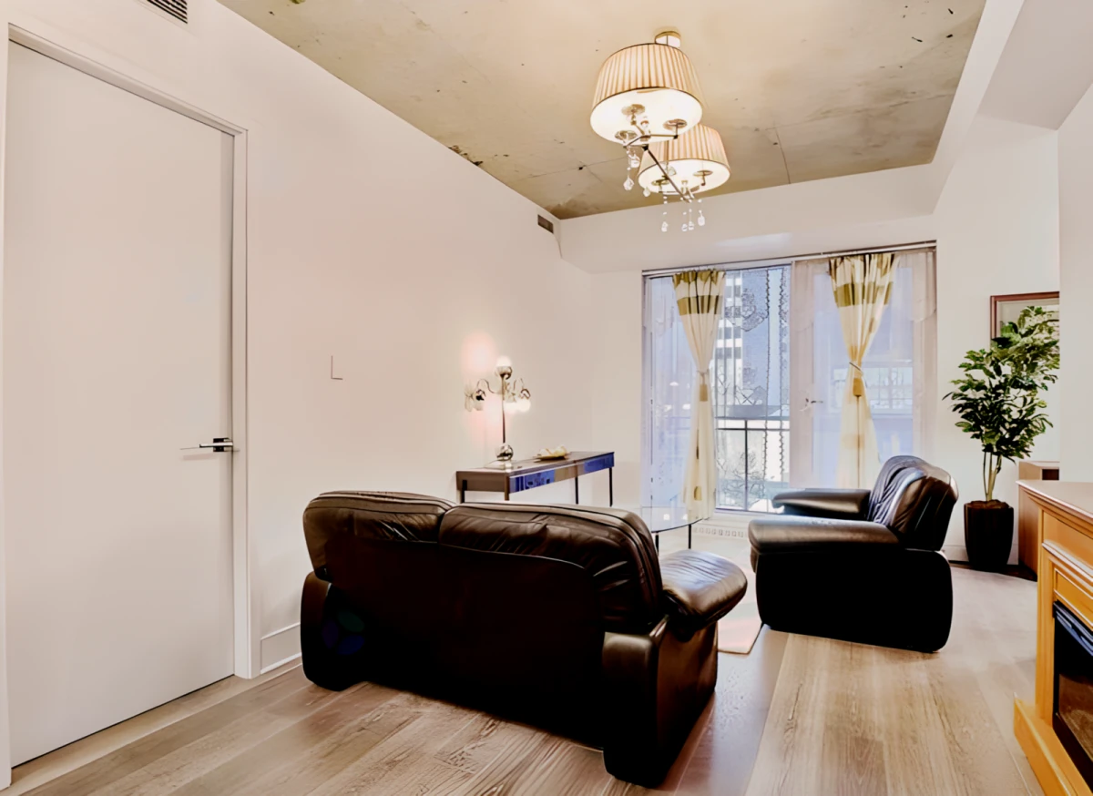 702 - 1188 Av. Union 0