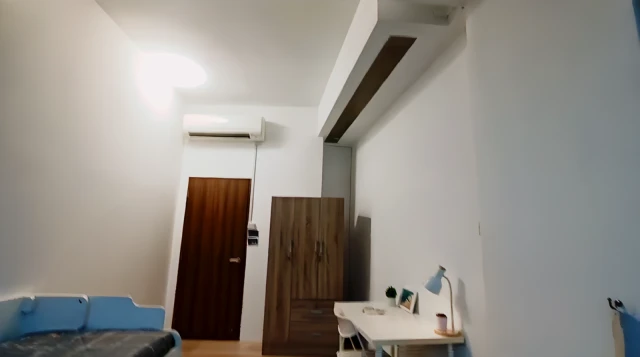 Lakepoint Condo - BESPOKE 4