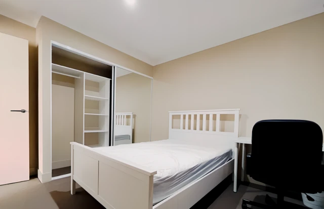 77 Northbourne Ave 1
