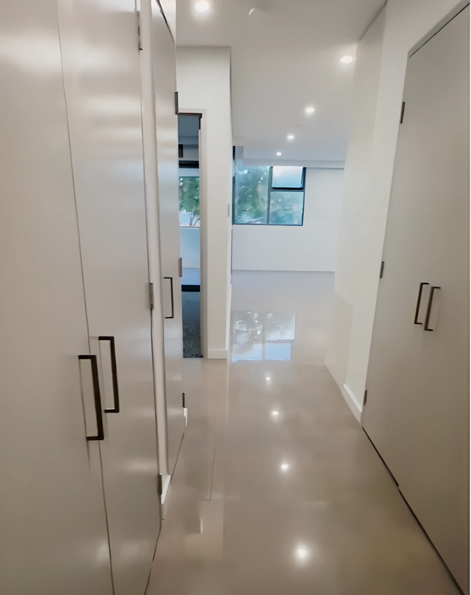 33 George Julius Ave 0