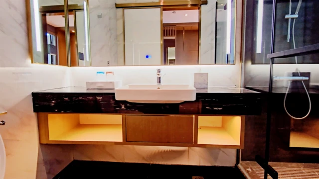 Winage Apartment · Houhai Metro Station Store 4