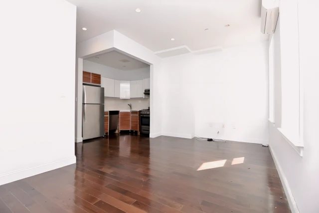 47 W 126th St 2