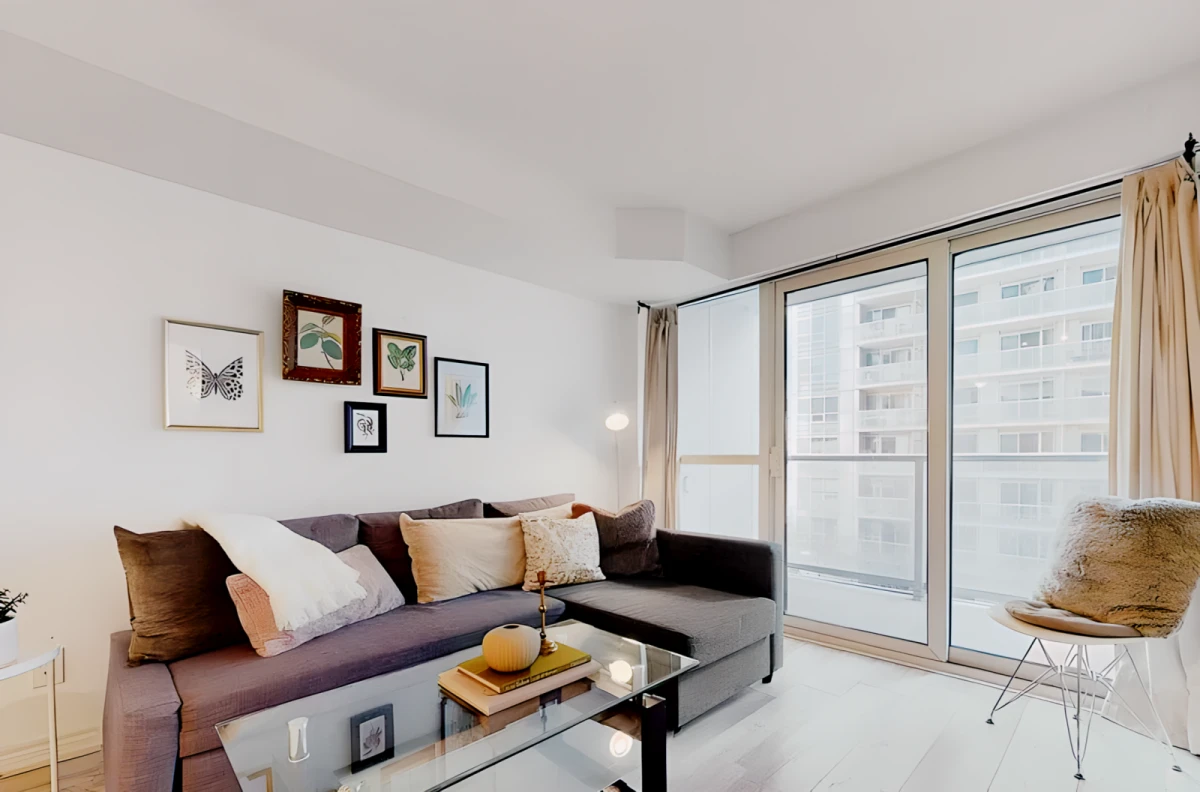 608 - 763 Bay Street 0