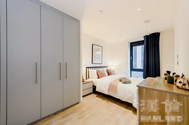 HLL-Landsby West - London student accommodation - 3 Bedroom 2 Bathroom-Standard Room