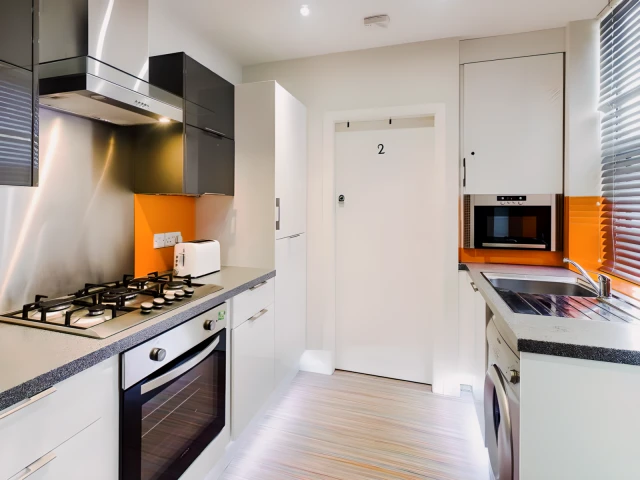 122 Boughey Road - Stoke-on-Trent student accommodation - 5 Bed 1 Bath
