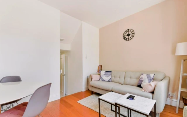 LH-Woodstock Grove 1