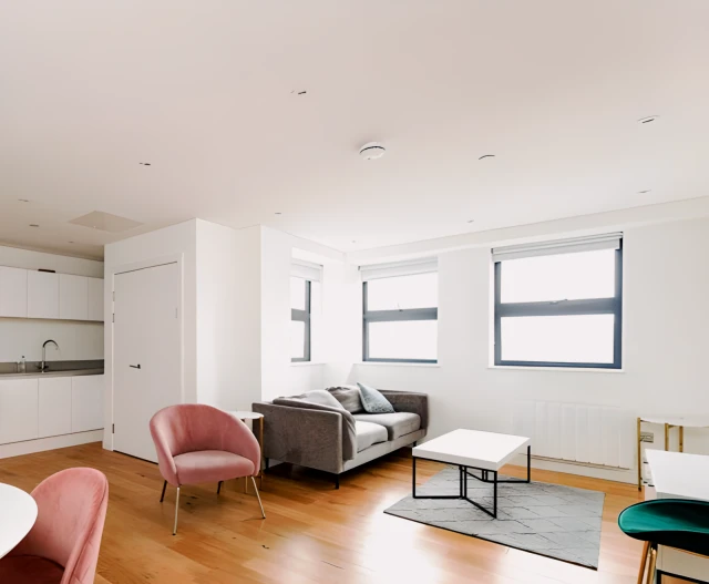 LH-Rockingham Road 1