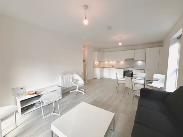 UM-Western Circus 5 3