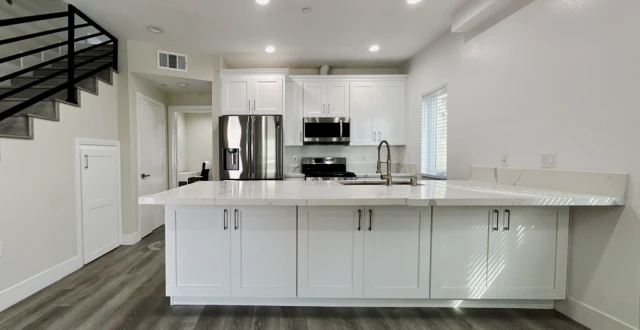 416 N La Fayette Park Pl 2