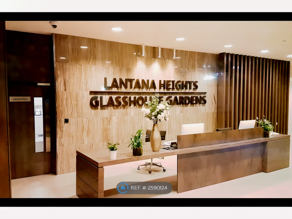 ST-Glasshoues Gardens 0