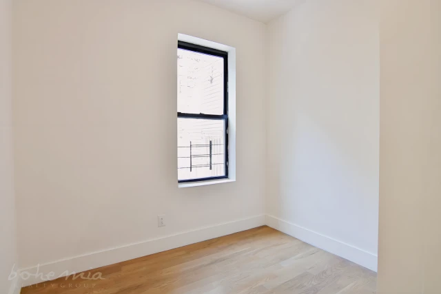 504 W 159th St 4
