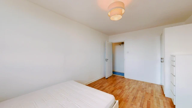 Peregrine House B 3