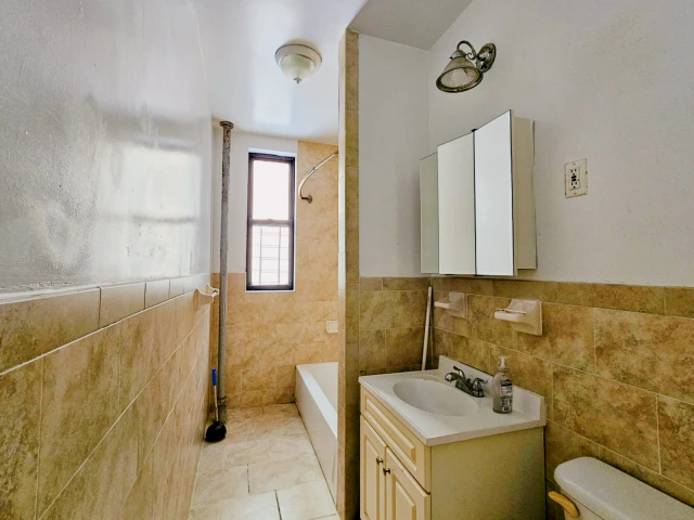 850 West 176th Street 2