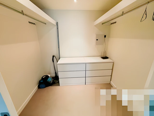 8 Waterside Place - Melbourne student accommodation - 2 Bed 2 Bath