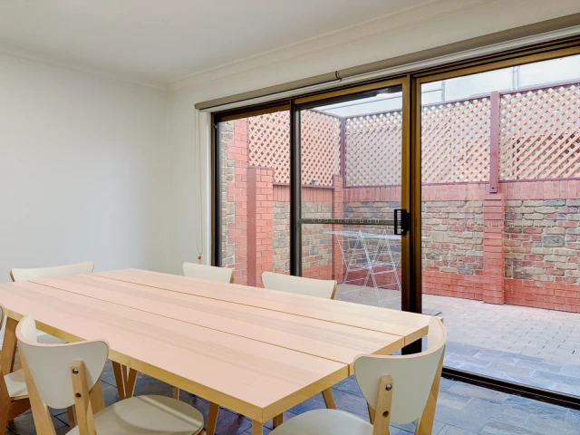 29 Halls Place - alloggio per studenti a Adelaide - 3 Bed 2 Bath Third Room