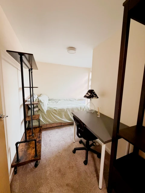 1 Finney Court 1