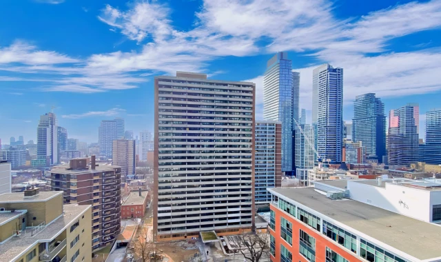 Chaz Yorkville 2