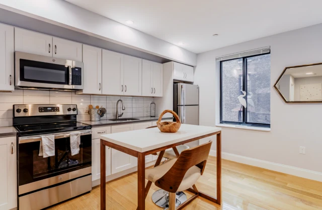 St Georges Crescent 3