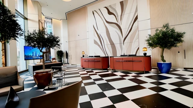 Nine Elms Lane 29027# 4