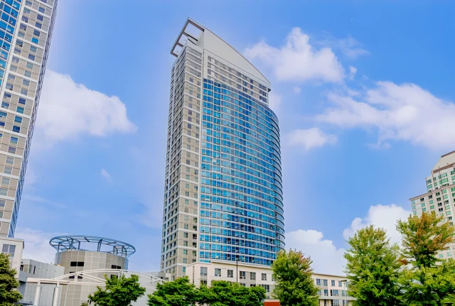 Ellipse - East Tower Condos - Scarborough student accommodation