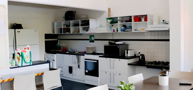 La Trobe University - Units 3