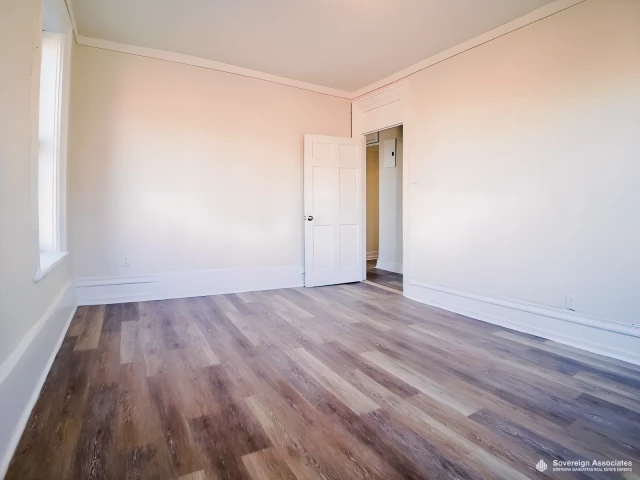 76 Vermilyea Avenue 2