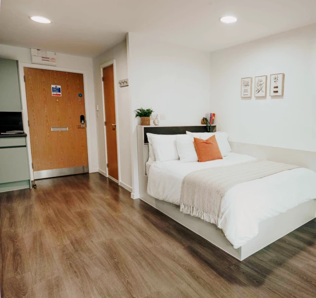 uhomes.com | Student Accommodation, Housing, Flats, Apartments for Rent