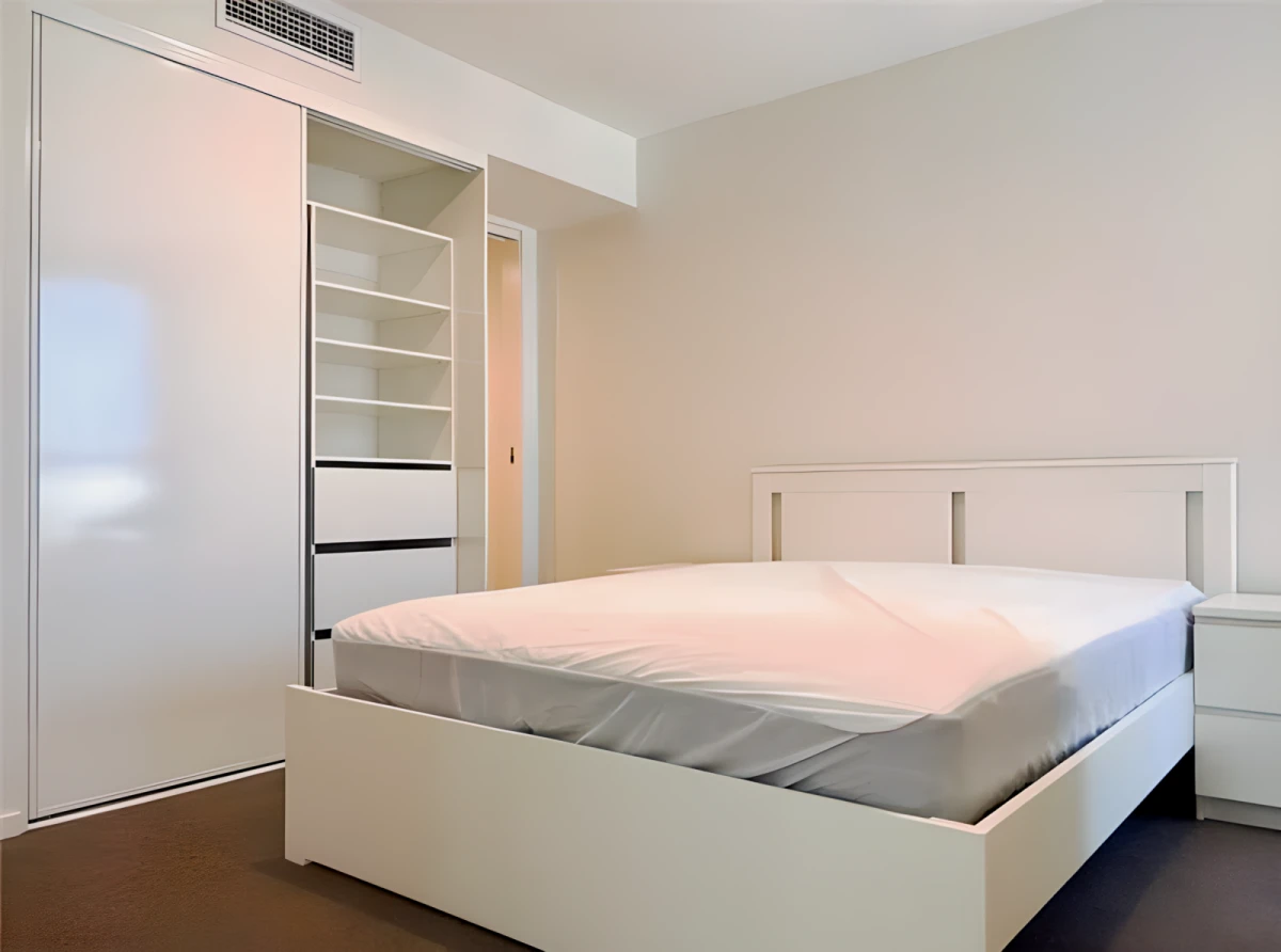 116 Waymouth Street - Adelaide student accommodation - 2 Bedroom master room*2309