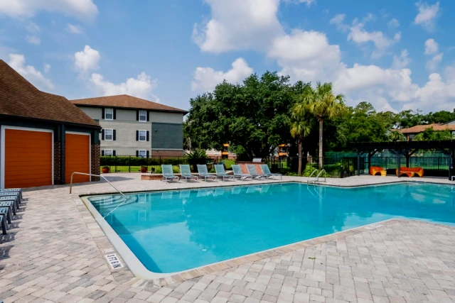 Lexington Crossing 4