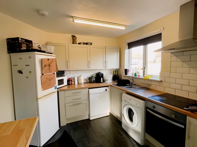 13 Blankney Crescent - Lincoln student accommodation - 6 Bedroom House