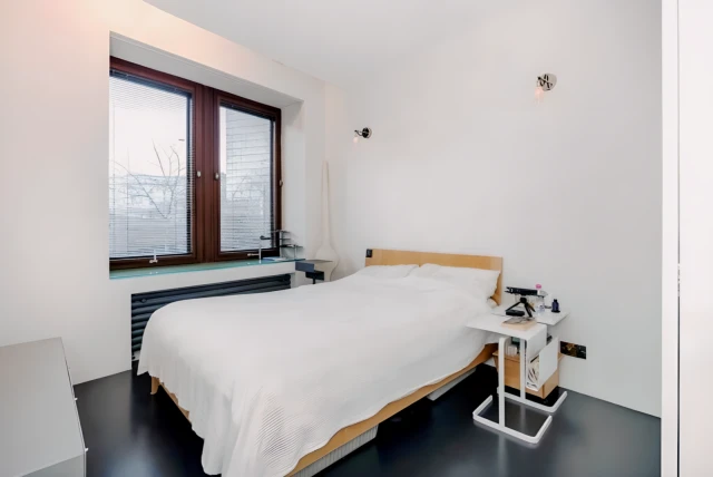 LH-Whitehouse Apartments 1