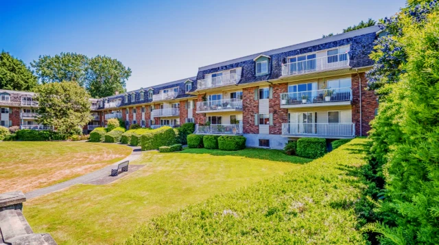 1701 Cedar Hill X Road 4