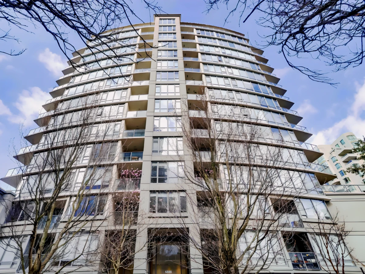 6888 Alderbridge Way - résidence étudiante à Richmond