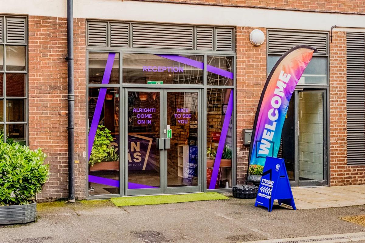 Canvas The Heights 0