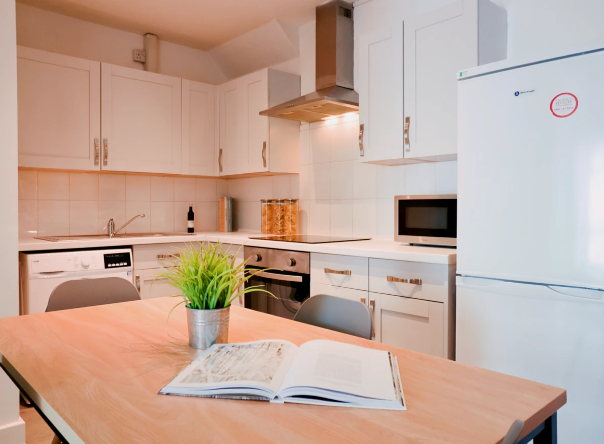 Flat 1, 331 Dickenson Road - ที่พักนักศึกษาในแมนเชสเตอร์ - 5 Bedroom House