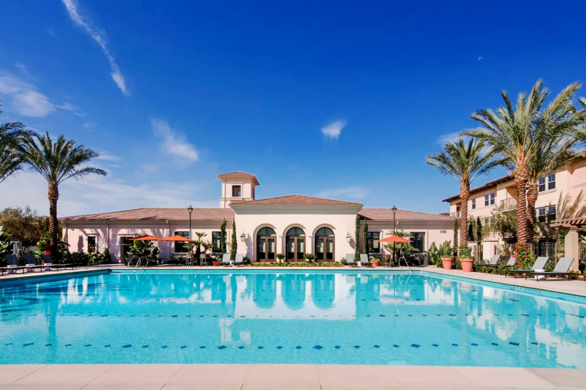 Portola Court - Irvine student accommodation