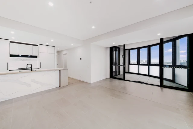 702/2a Wharf Road,Melrose Park,New South Wales 2114 4