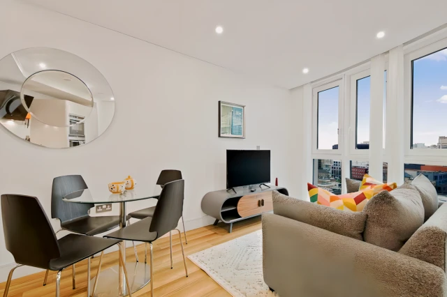 Aldgate Apartment 1