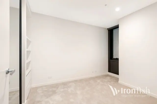 23 Mackenzie Street, Melbourne 4
