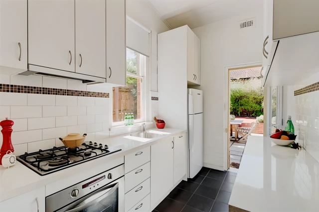 814 Burke Road, Camberwell 4