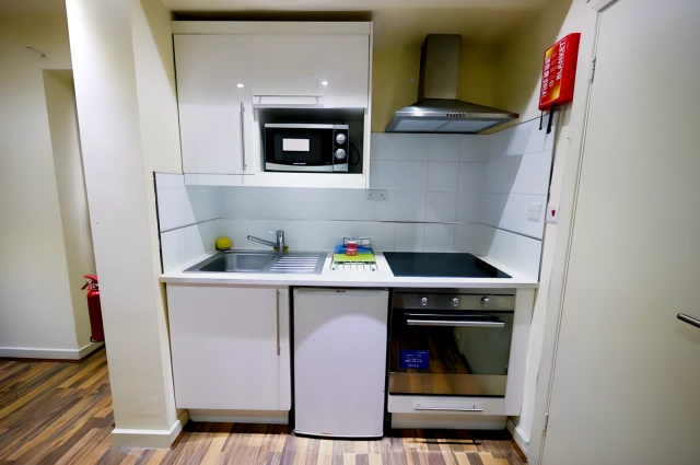 Chichele Road 12858# 1