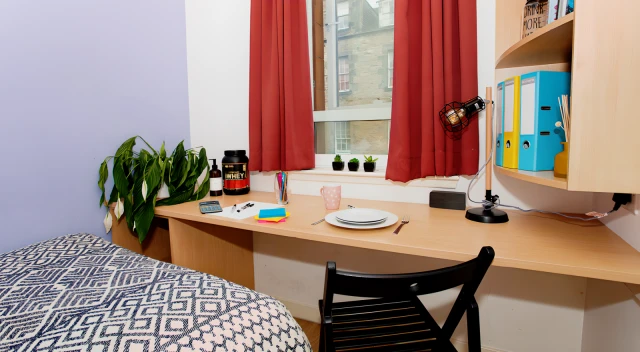 200 Cowgate - Edinburgh student accommodation - 6 Bed Standard Ensuite