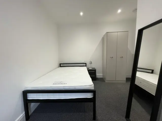 20 G, Portland Street, Lincoln 4