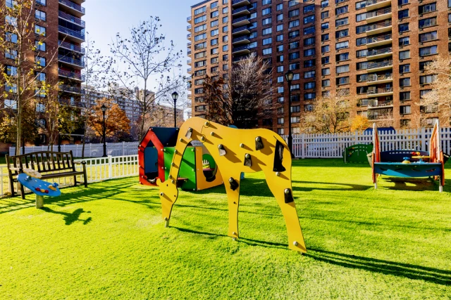 Park West Village 4
