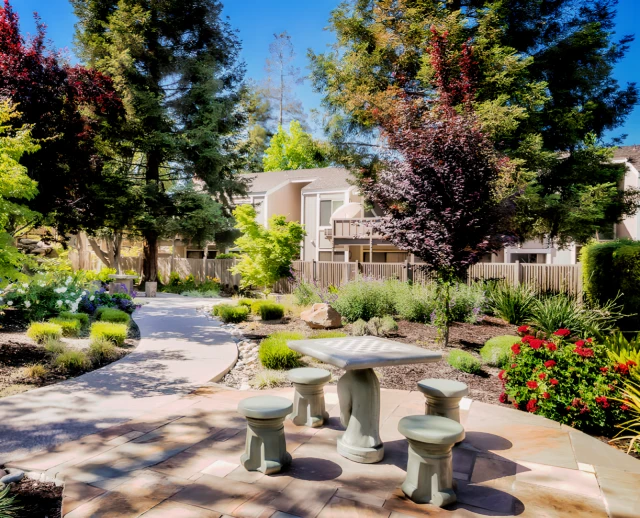 Glenbrook Apartments 1