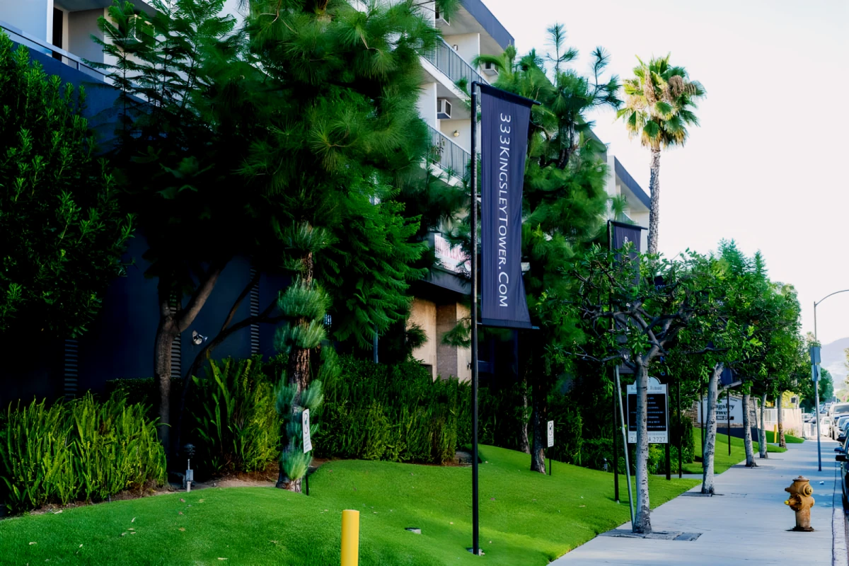 Kingsley Tower Apartments - Los Angeles student accommodation
