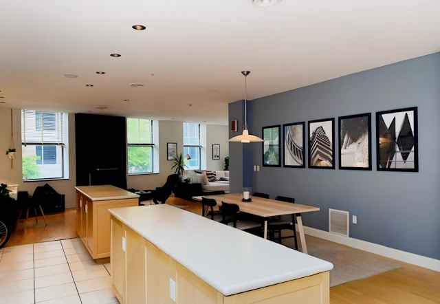 6 E. Main St. Champaign IL 4