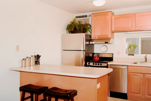 908 W. Stoughton, Urbana 3