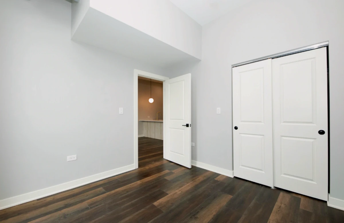Brand New Lakeview Apartments 0